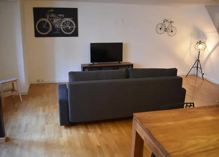 Apartment La Tour Du Rempart - T2 En Duplex En Hypercentre De *